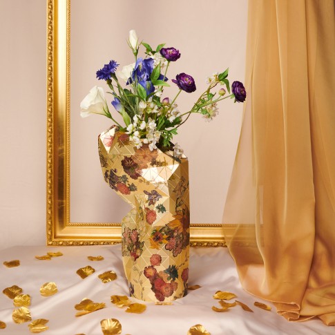 Tiny Miracles Paper vase cover Vincent's flowers