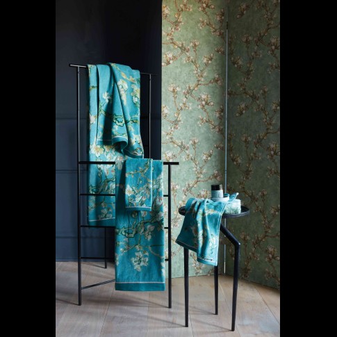 Bath towel 70x140 Almond Blossom, Beddinghouse x Van Gogh Museum®