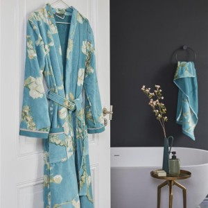 Bathrobe Almond Blossom, Beddinghouse x Van Gogh Museum