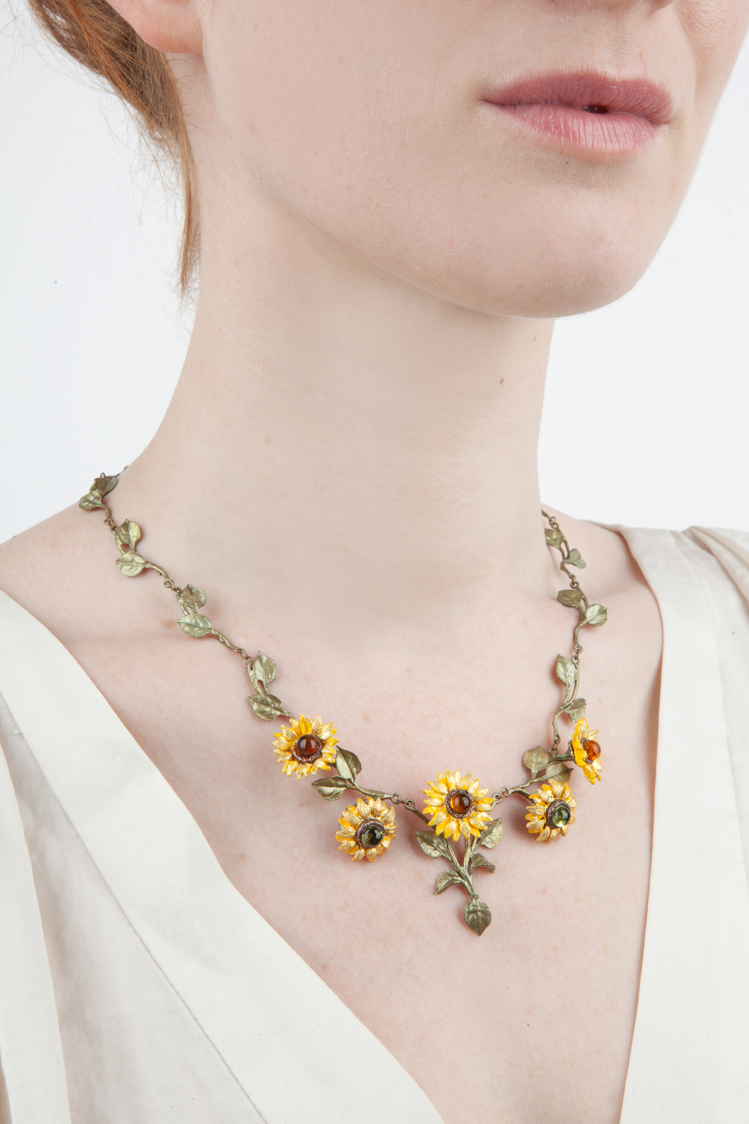 Vincent van gogh necklace ear hotsell
