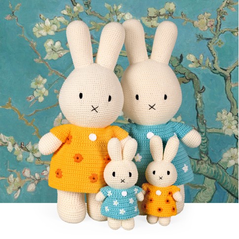 XL Miffy Van Gogh, Almendro en flor