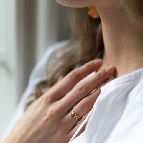 Van Gogh Gold plated ring with leaves, by Ellen Beekmans®