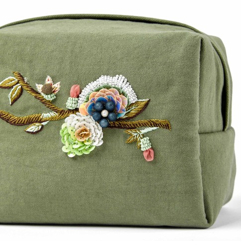 Geborduurde pouch Amandelbloesem